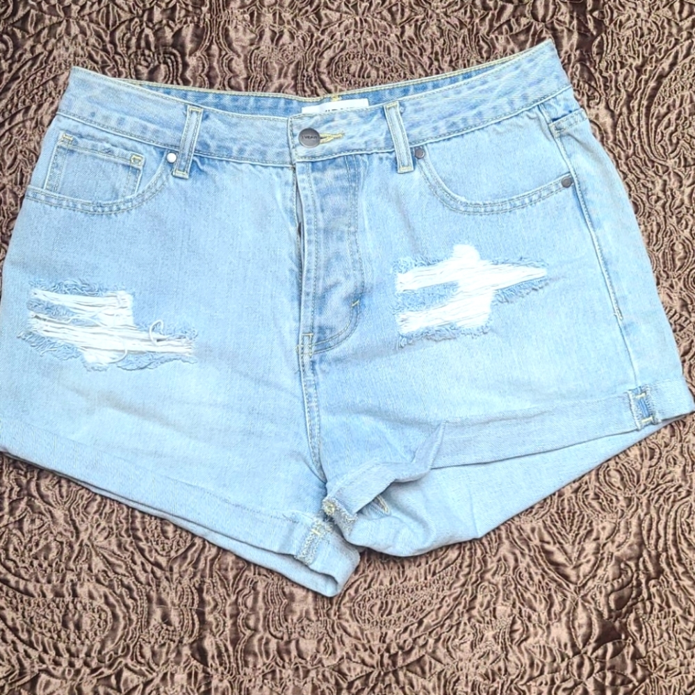 Evident LA Shorts